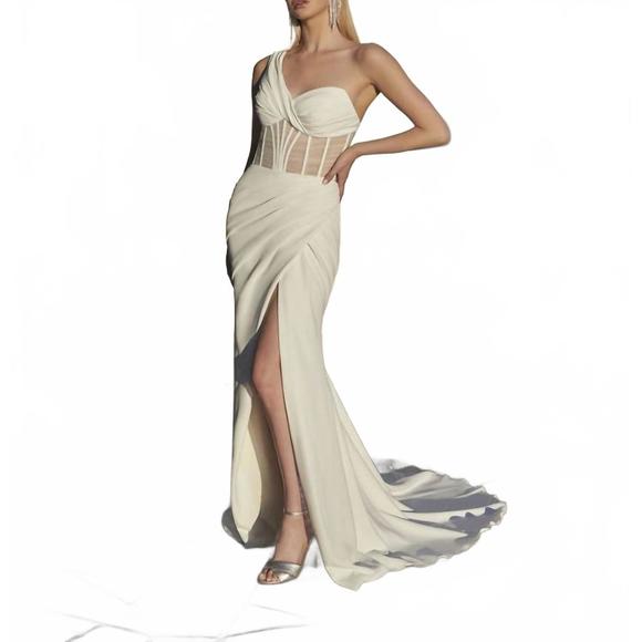 NEW CASABLANCA ciara wedding gown in ivory/nude - Picture 1 of 2